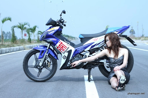 Yamaha x1r và các chân dài