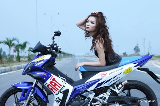 Yamaha x1r và các chân dài