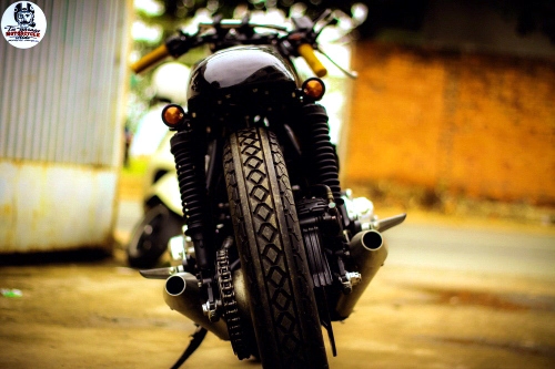 Honda cb750 cafe đen đậm đặc nghệ thuật phong cách