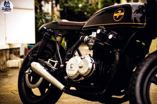 Honda cb750 cafe đen đậm đặc nghệ thuật phong cách