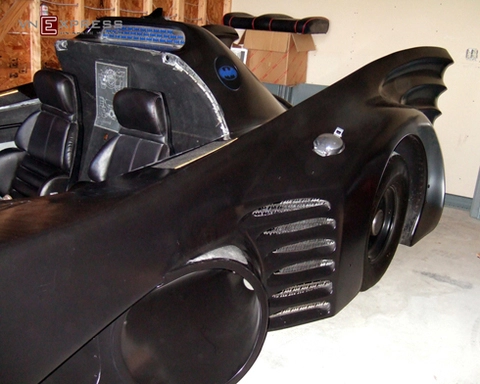  người việt tại mỹ chế tạo siêu xe batmobile 