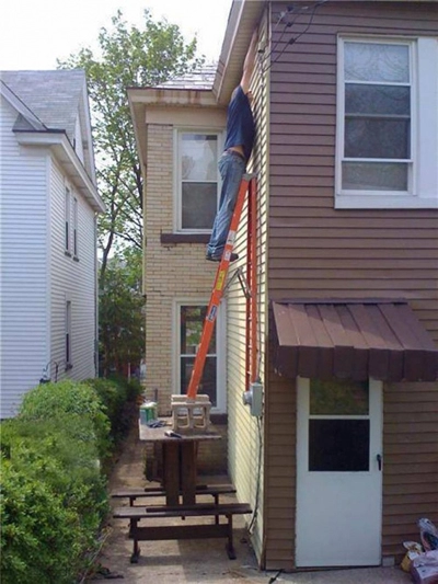 Khi đàn ông bất chấp tất cả để sửa nhà