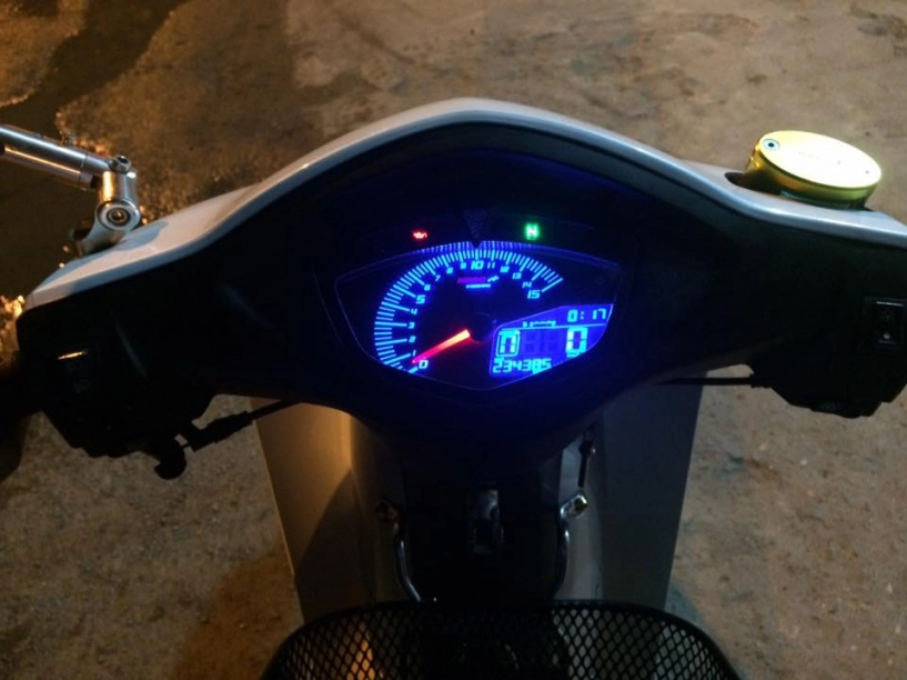 Chiếc wave a lên đồ chơi nhẹ