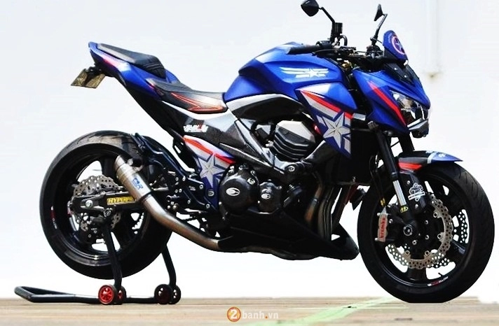 Hình ảnh kawasaki z800 siêu ngầu trong phiên bản captain america