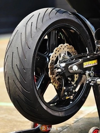Hình ảnh kawasaki z800 siêu ngầu trong phiên bản captain america