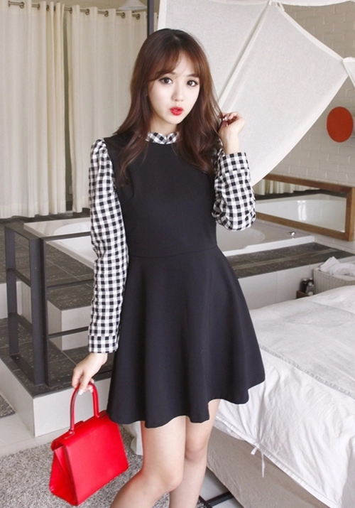 Những mẫu váy công sở trắng đen dễ mặc nhất