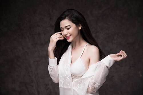 Nóng mắt ngắm body của gái một con sexy nhất nhì vbiz