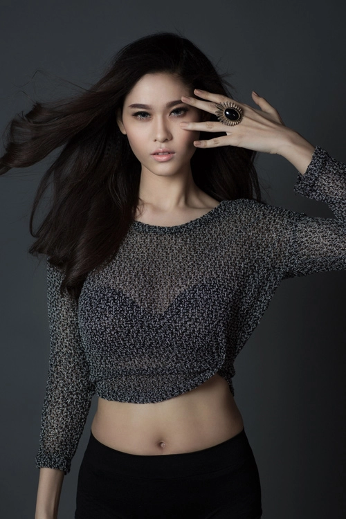 Nóng mắt ngắm body của gái một con sexy nhất nhì vbiz