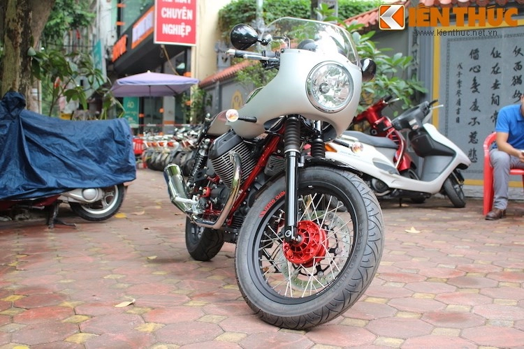 Cận cảnh hàng hiếm moto guzzi v7 racer record tại hà nội