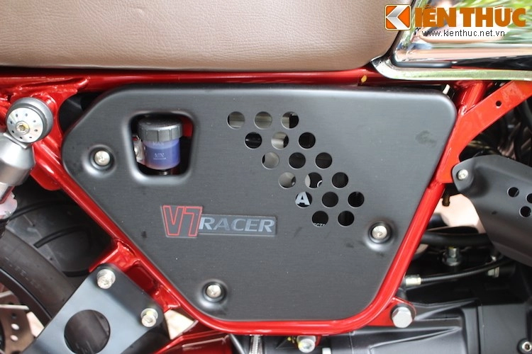 Cận cảnh hàng hiếm moto guzzi v7 racer record tại hà nội