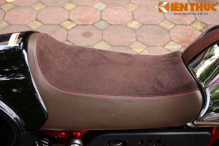 Cận cảnh hàng hiếm moto guzzi v7 racer record tại hà nội