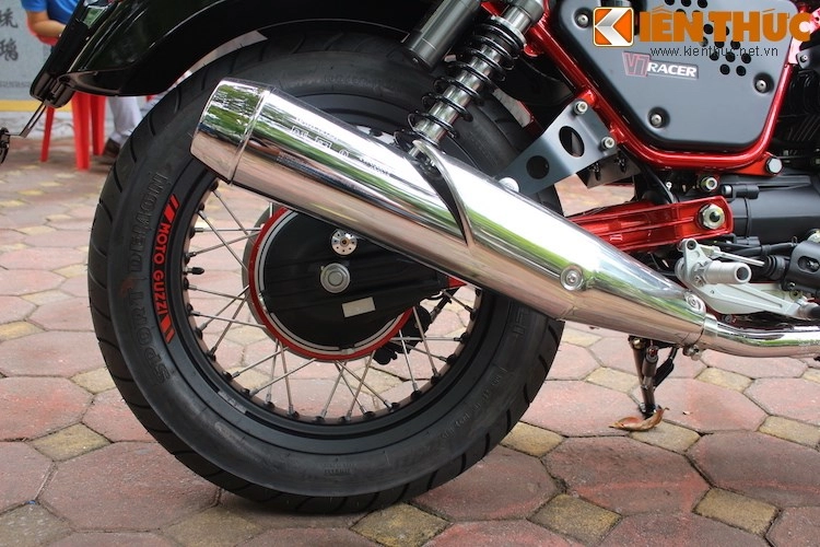 Cận cảnh hàng hiếm moto guzzi v7 racer record tại hà nội