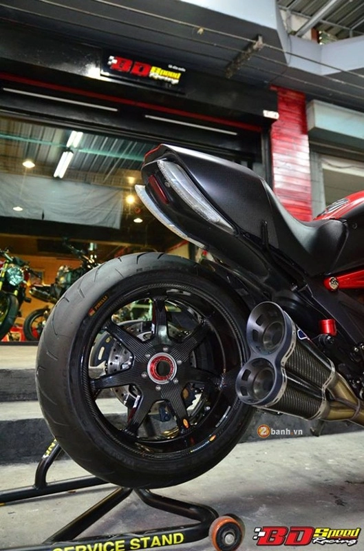 Hấp dẫn cùng chiếc ducati diavel độ ấn tượng tại thái lan