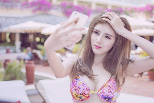 Hot girl lilly luta tung ảnh bikini gợi cảm chào hè