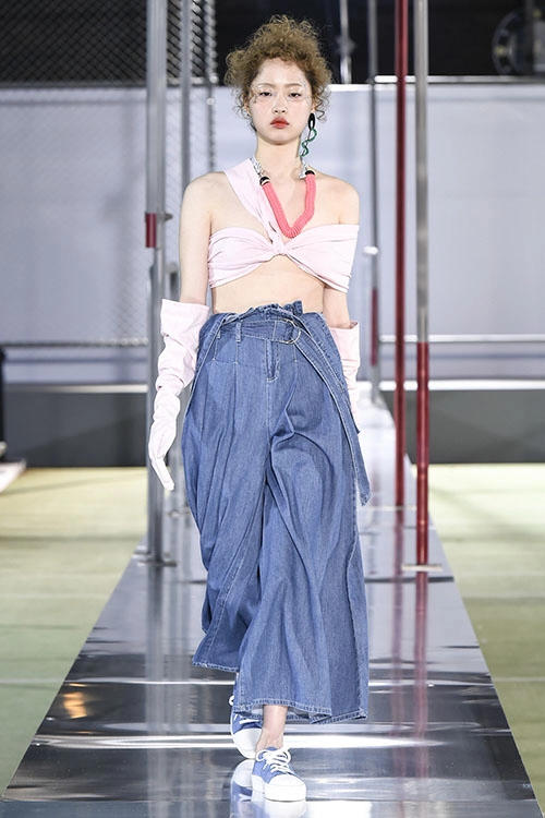 Mặc đẹp với denim như tín đồ hàn