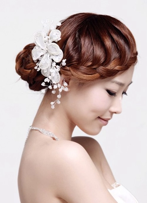 Những kiểu tóc cô dâu đẹp đơn giản cho mọi khuôn mặt