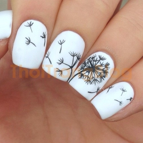 Những mẫu nail móng tay hoa văn đơn giản mà cuốn hút