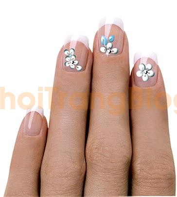 Những mẫu nail móng tay hoa văn đơn giản mà cuốn hút
