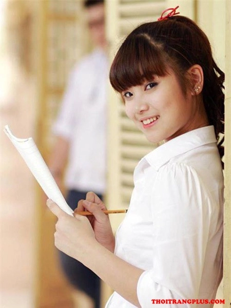 Tóc nổi bật khi đến trường của hot girl việt