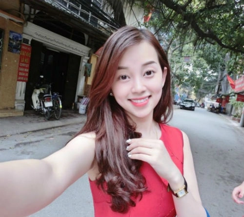 4 hotgirl sau khi thanh me đơn thân đep mon con măt