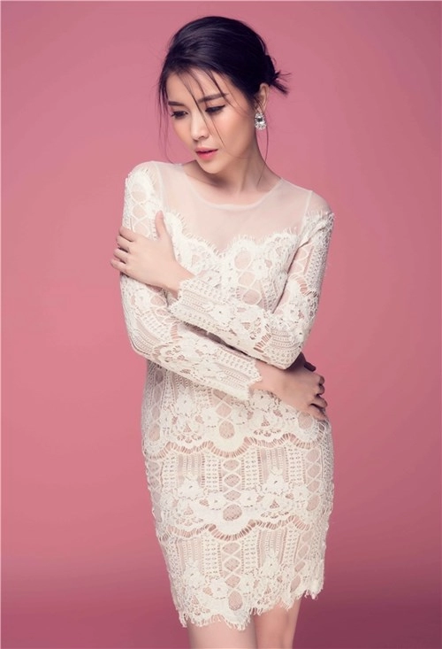 Hai màu trắng đen không cần làm quá vẫn đẹp