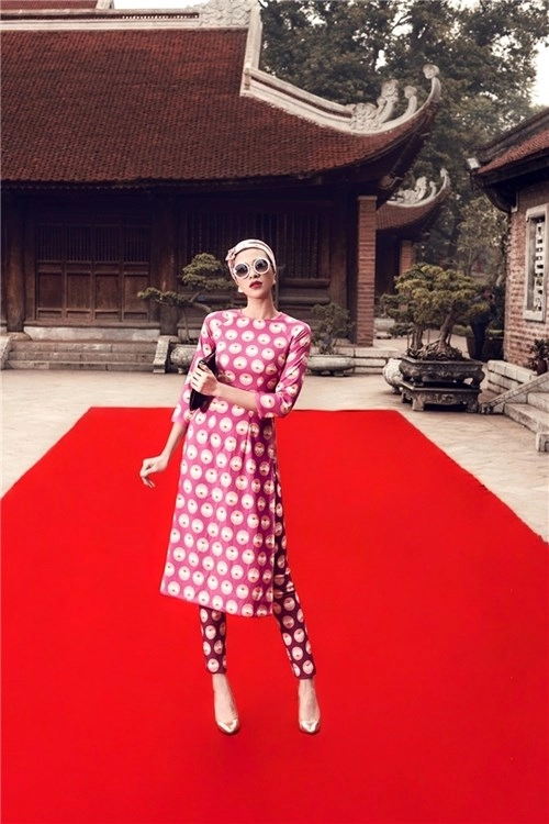 Mĩ nhân việt diện màu hồng chuẩn không cần chỉnh như thế nào