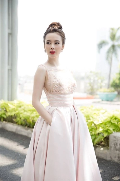Mĩ nhân việt diện màu hồng chuẩn không cần chỉnh như thế nào