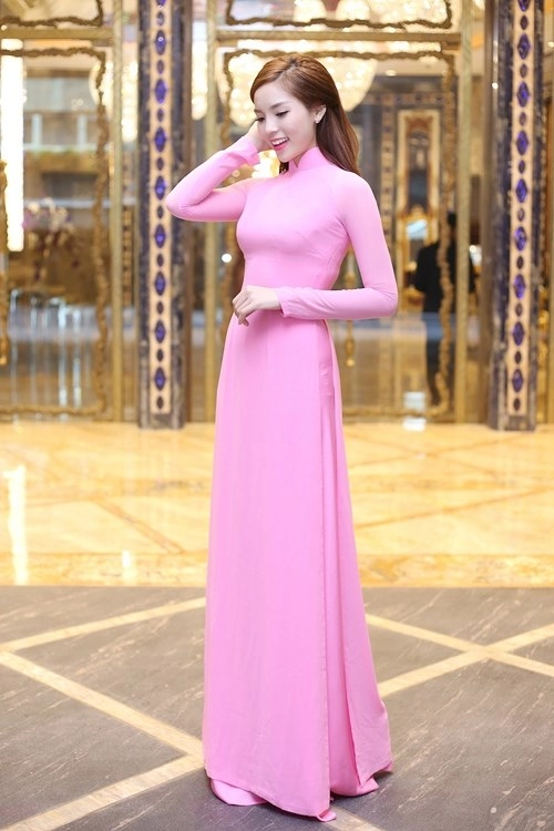 Mĩ nhân việt diện màu hồng chuẩn không cần chỉnh như thế nào