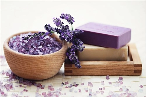 thần dược muối giúp trị mụn và dưỡng da tại nhà cực đơn giản