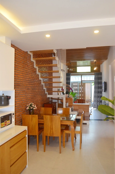 Những ngôi nhà đẹp và tiết kiệm nhờ tận dụng nội thất cũ