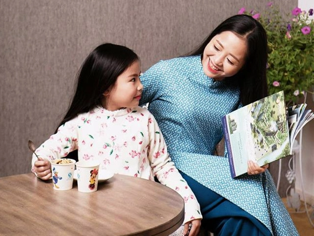 Áo dài tuyệt đẹp cho mẹ và con gái yêu đón tết
