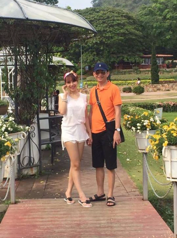 Bà mẹ xinh đẹp có tổ ấm vạn người mê