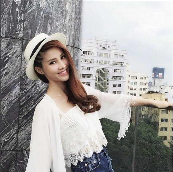 Ngắm sao việt trổ tài mặc đẹp với đồ dưới 500 ngàn đồng