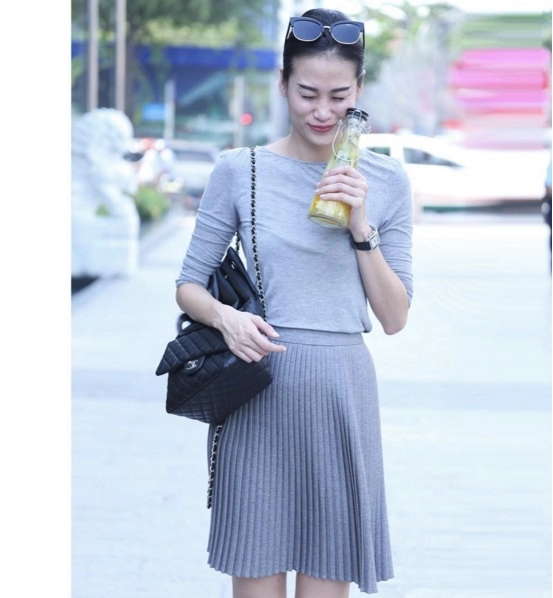 Ngắm sao việt trổ tài mặc đẹp với đồ dưới 500 ngàn đồng