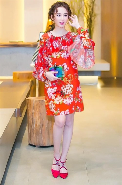 Song trinh chiếm lĩnh thảm đỏ đầu năm