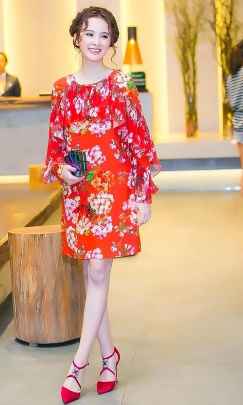 Song trinh chiếm lĩnh thảm đỏ đầu năm