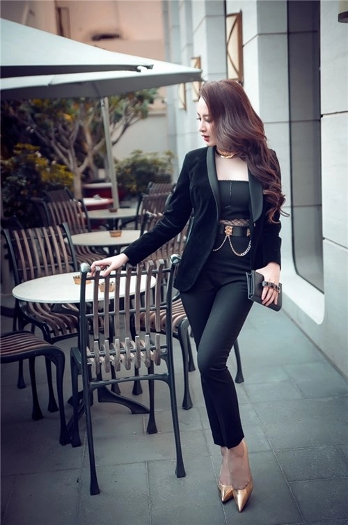 Song trinh chiếm lĩnh thảm đỏ đầu năm