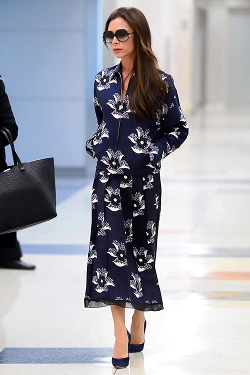 Victoria beckham đẹp bất ngờ khi rũ bỏ màu đen