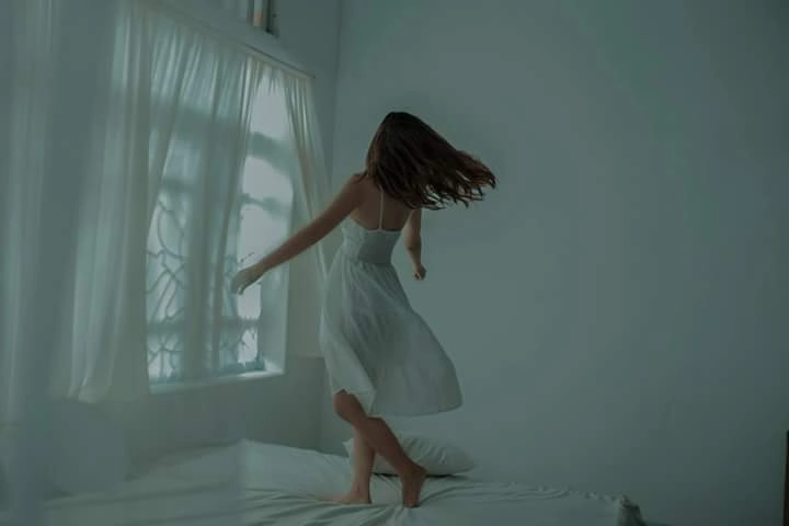 Anh nên quên em đi thì hơn