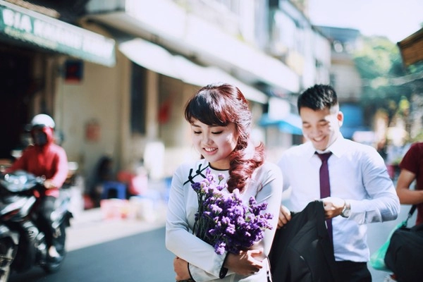 Bộ ảnh cưới trữ tình nhìn là thèm yêu giữa nắng thu hà nội