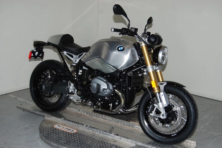 Cận cảnh bmw r nine t sport phiên bản đặc biệt