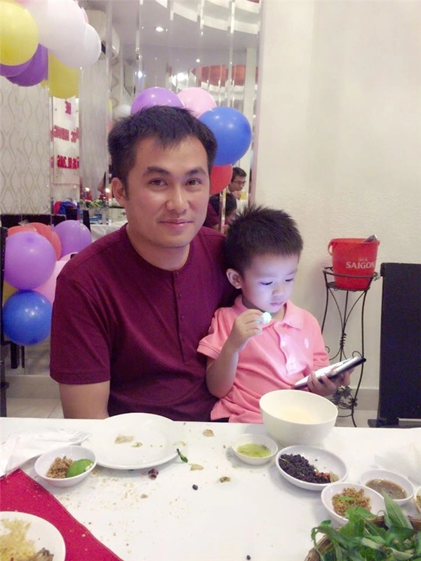 Hạnh phúc của cô gái may mắn có được chồng đại gia khi yêu bất chấp
