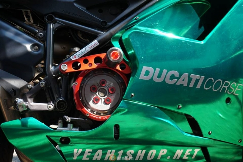Ducati 848 evo phiên bản xanh crome bắt mắt