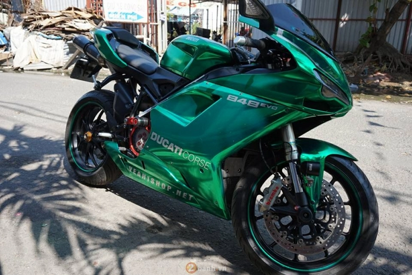 Ducati 848 evo phiên bản xanh crome bắt mắt