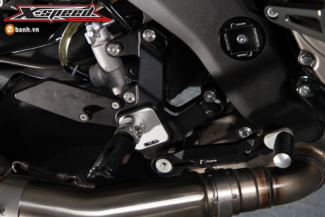 Kawasaki z1000 siêu ngầu trong phiên bản độ super black