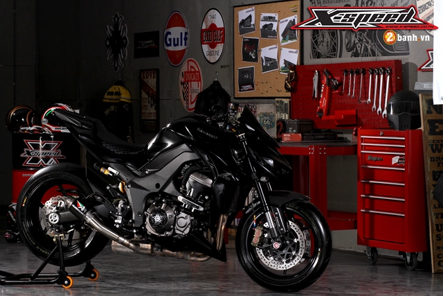 Kawasaki z1000 siêu ngầu trong phiên bản độ super black