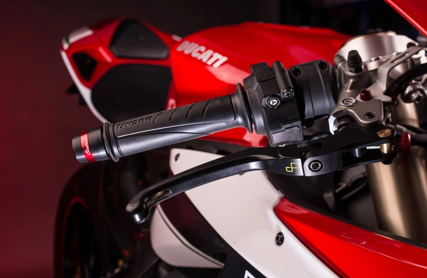 Siêu phẩm liền khối ducati 1199 panigale phiên bản full lightech