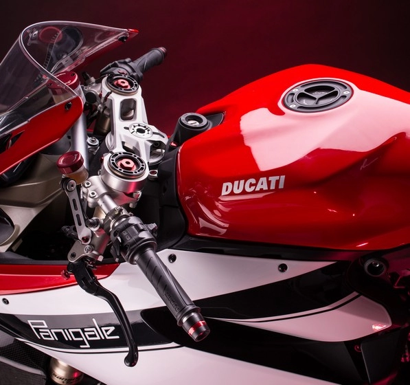 Siêu phẩm liền khối ducati 1199 panigale phiên bản full lightech
