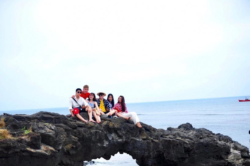 Hòn đảo thiên đường lý sơn đẹp mê hồn trong bộ ảnh nghỉ lễ của nhóm bạn trẻ