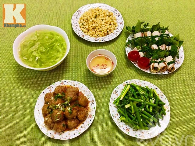 Bữa cơm chiều ngon cho gia đình